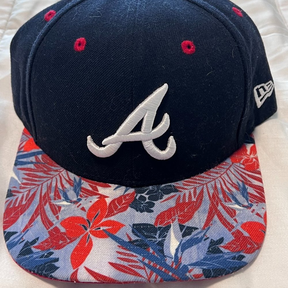 Floral Atlanta Braves Snapback - Like New